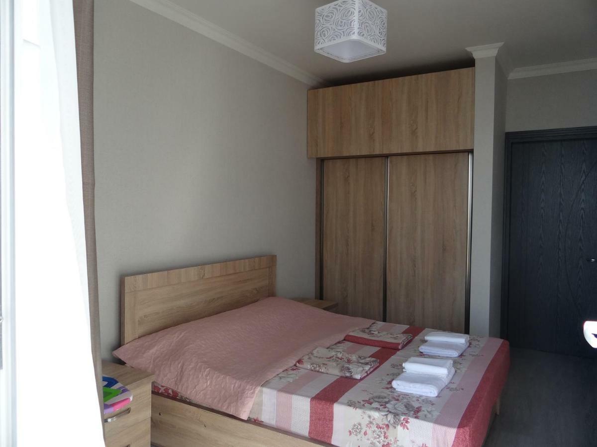 Apartment Abuseridze 5a Batumi Exterior foto